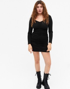 Черное платье мини со сборками и длинными рукавами Monki Tua-Черный