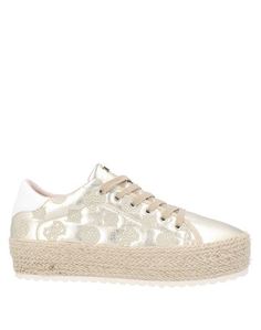 Низкие кеды и кроссовки Guess