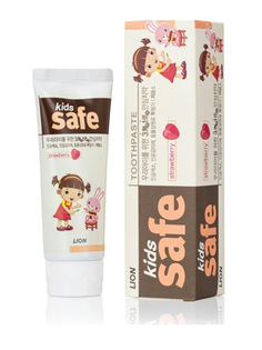 Зубная паста CJ Lion Kids Safe 3-12 лет со вкусом клубники 90g 611486