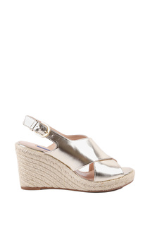 Босоножки Stuart Weitzman