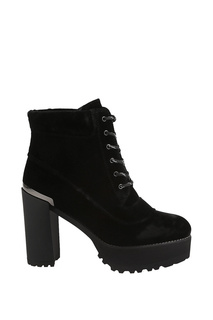 Ботильоны Stuart Weitzman