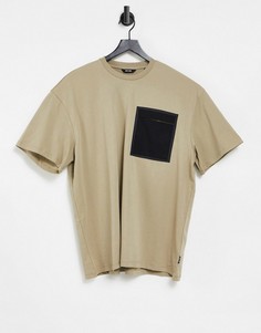 Бежевая oversized-футболка с контрастным карманом Only & Sons-Бежевый
