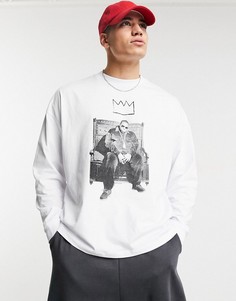 Белый oversized-лонгслив с принтом Biggie спереди ASOS DESIGN