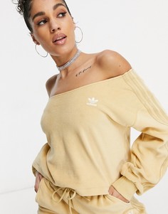 Велюровый свитшот бежевого цвета с открытыми плечами adidas Originals "Relaxed Risqué"-Бежевый