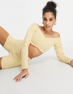 Бежевый укороченный лонгслив из пушистого трикотажа с оборками adidas Originals "Relaxed Risqué