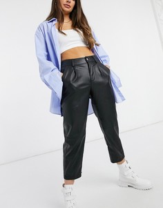 Черные прямые брюки из искусственной кожи Bershka-Черный