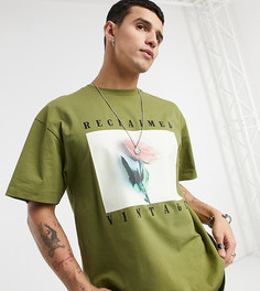 Футболка цвета хаки с принтом розы Reclaimed Vintage Inspired-Серый