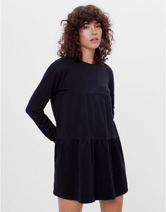 Черное многоярусное платье-футболка свободного кроя с длинными рукавами Bershka-Черный