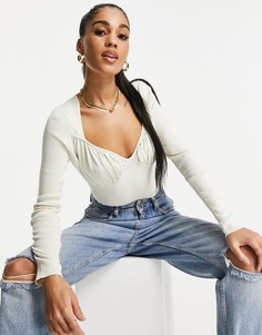 Джемпер кремового цвета со сборками на чашечках ASOS DESIGN-Кремовый