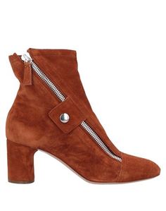 Полусапоги и высокие ботинки Casadei