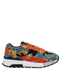 Низкие кеды и кроссовки Versace