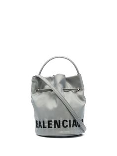 Balenciaga сумка-ведро Wheel с логотипом