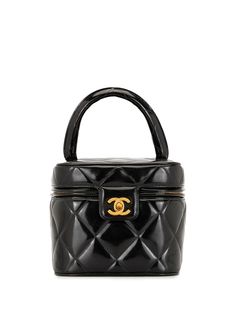 Chanel Pre-Owned стеганая косметичка 1995-1996-х годов с логотипом CC