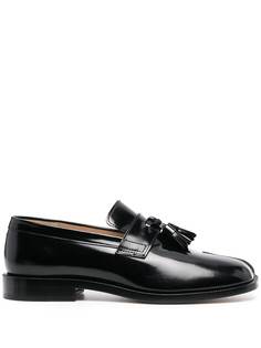 Maison Margiela лоферы Tabi с кисточками