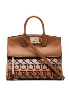 Salvatore Ferragamo двухцветная сумка-тоут с узором Gancini