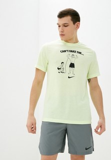 Футболка спортивная Nike