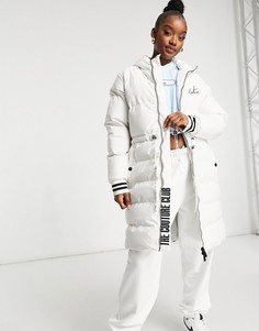 Кремовый длинный пуховик с контрастным логотипом The Couture Club