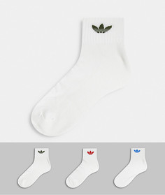 Набор из трех пар белых носков до щиколотки с цветным трилистником adidas Originals-Белый