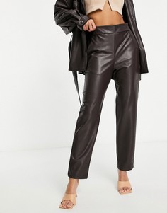 Спортивные брюки шоколадного цвета из искусственной кожи ASOS DESIGN-Коричневый цвет