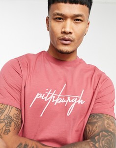 Бордовая футболка с принтом на груди ASOS DESIGN-Красный