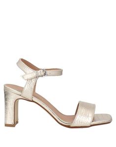 Сандалии Janet & Janet