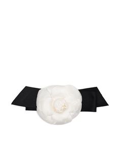 Chanel Pre-Owned брошь Camélia 2010-го года в виде банта