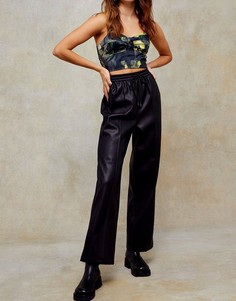 Черные брюки прямого кроя из искусственной кожи Topshop-Черный