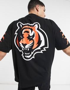 Черная oversized-футболка с V-образным вырезом и принтом на рукавах ASOS DESIGN NFL Cincinnati Bengals-Черный цвет
