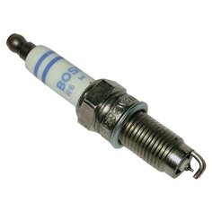 Свеча зажигания Bosch YR7LPP332W (0 242 135 510) 1 шт.