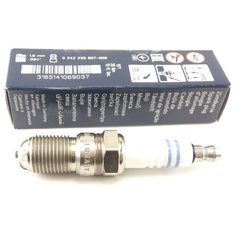 Свеча зажигания Bosch HGR7KQC 1 шт.