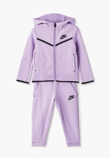 Костюм спортивный Nike