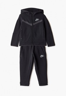 Костюм спортивный Nike