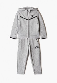 Костюм спортивный Nike
