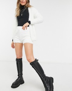 Кремовые пушистые шорты от комплекта Miss Selfridge-Кремовый