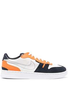 Nike кроссовки Squash-Type в стиле колор-блок