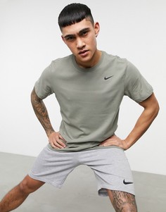 Футболка цвета хаки Nike Training Dry-Зеленый цвет