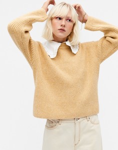 Бежевый трикотажный джемпер Monki Moa