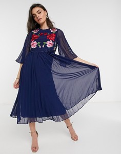 Двухслойное платье миди темно-синего цвета с вышивкой и плиссировкой ASOS DESIGN-Темно-синий
