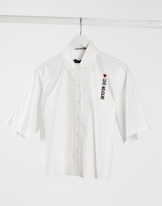 Белая укороченная рубашка в классическом стиле с логотипом сбоку Love Moschino-Белый