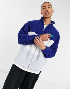 Синяя oversized-куртка из искусственного меха на молнии с логотипом Nasa ASOS DESIGN-Многоцветный