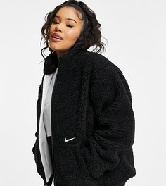 Черная укороченная куртка из искусственного меха Nike Plus-Черный цвет