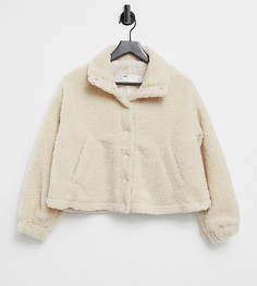 Короткая флисовая куртка бежевого цвета ASOS DESIGN Petite-Светло-бежевый