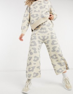 Вязаные брюки в стиле oversized кремового цвета со звериным принтом Never Fully Dressed-Кремовый