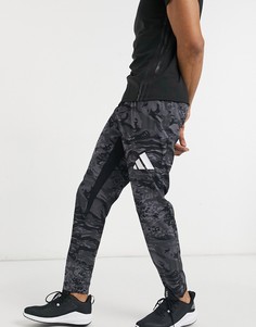 Серые камуфляжные джоггеры с 3 фирменными полосками adidas Training-Серый