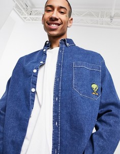 Джинсовая oversized-рубашка в стиле 90-х с вышивкой птички Твити ASOS DESIGN Looney Tunes-Темно-синий