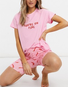 Пижама с шортами-леггинсами и футболкой с надписью "Youre on Fire" Loungeable-Розовый цвет