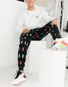 Купить мужские брюки Jordan в интернет-магазине Lookbuck