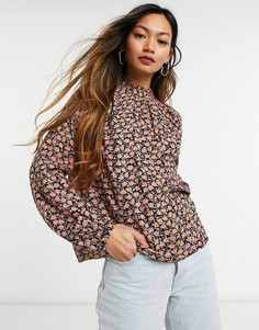 Красная блузка с высоким воротником и цветочным принтом Vero Moda-Многоцветный