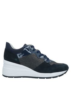 Низкие кеды и кроссовки Geox