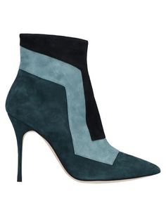 Полусапоги и высокие ботинки Manolo Blahnik